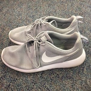Nike’s Roshes